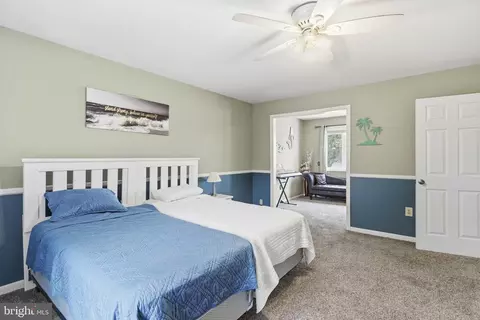 Bedroom - 5907 Loreley Beach Rd, White Marsh, MD 21162 photo 7 of 11