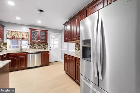 Kitchen - 1302 Crownfield Ct, Baltimore, MD 21239 photo 1 of 2