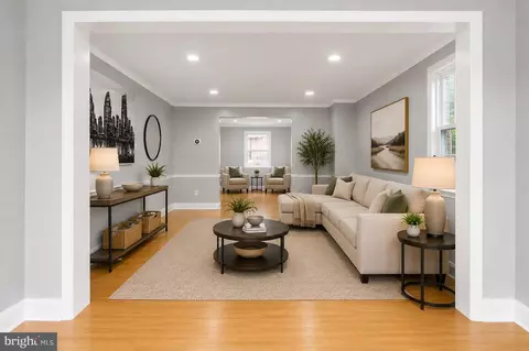 Living - 1302 Crownfield Ct, Baltimore, MD 21239 photo 9 of 9