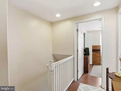 Entry Way - 2957 Freeway Fwy, Halethorpe, MD 21227 photo 3 of 3