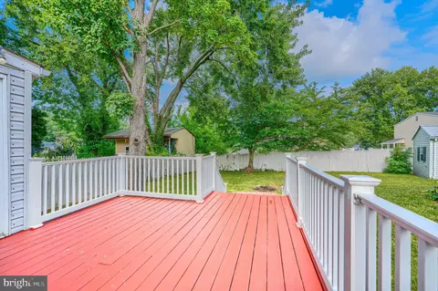 Exterior - 7 Ambolin Ct, Nottingham, MD 21236 photo 4 of 6