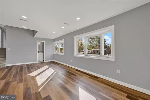 Living - 2 Armor Ct, Middle River, MD 21220 photo 1 of 5