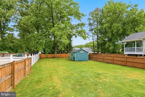 Exterior - 2805 Willow Ave, Sparrows Point, MD 21219 photo 4 of 6