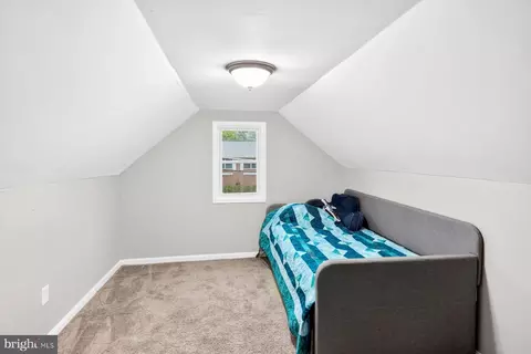 Bedroom - 2805 Willow Ave, Sparrows Point, MD 21219 photo 4 of 6
