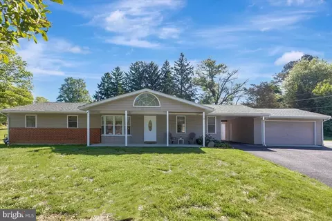 101 Sunnyking Dr, Reisterstown, MD 21136