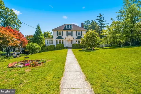 121 Forest Ave, Catonsville, MD 21228