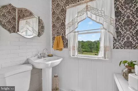 Bath - 4331 Black Rock Rd, Upperco, MD 21155 photo 1 of 6