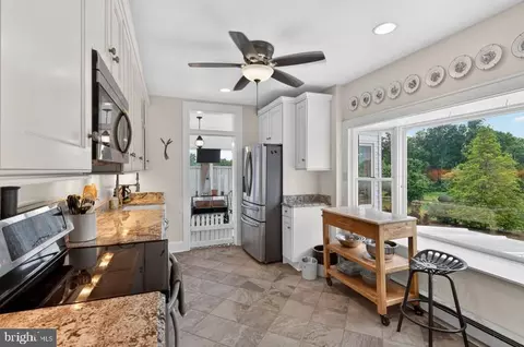 Kitchen - 4331 Black Rock Rd, Upperco, MD 21155 photo 2 of 4