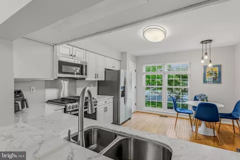 743 Leister Dr, Lutherville Timonium, MD 21093