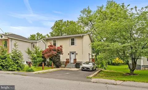 2620 Tulip Ave, Halethorpe, MD 21227