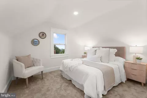 Bedroom - 640 N Bend Rd, Baltimore, MD 21229 photo 1 of 5
