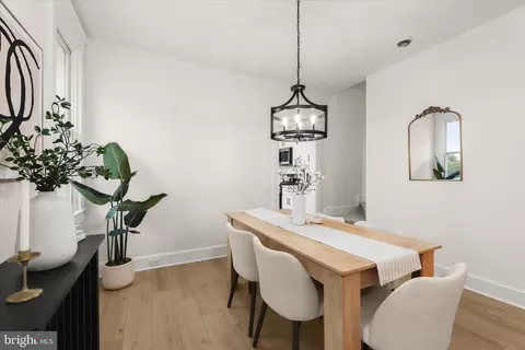 Dining - 640 N Bend Rd, Baltimore, MD 21229 photo 3 of 3