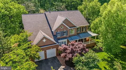 2 Sedgehill Ct, Lutherville Timonium, MD 21093