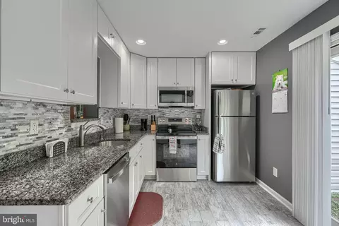 Kitchen - 13 Ute Ct, Middle River, MD 21220 photo 2 of 3