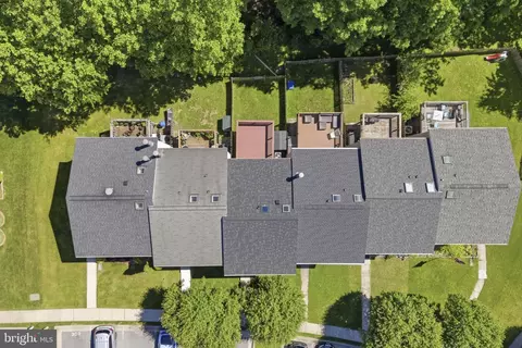 View/Area - 18 Campton Ct, Nottingham, MD 21236 photo 4 of 8