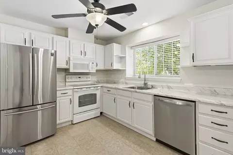 Kitchen - 18 Campton Ct, Nottingham, MD 21236 photo 1 of 1