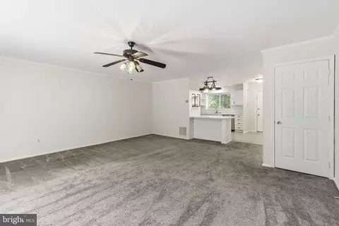 Living - 18 Campton Ct, Nottingham, MD 21236 photo 3 of 7