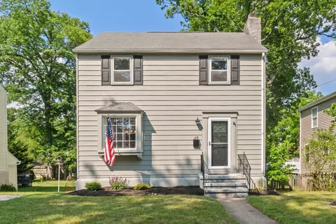 419 Locust Dr, Catonsville, MD 21228