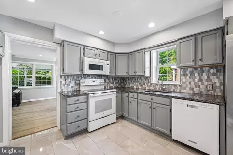 Kitchen - 617 A Walker Ave, Baltimore, MD 21212 photo 1 of 1