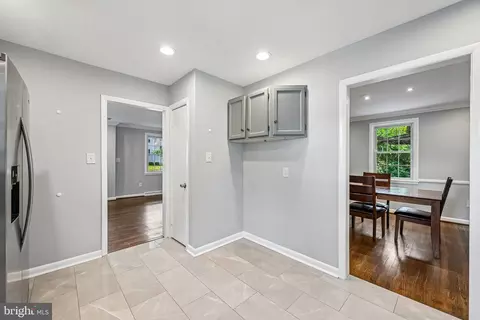 Entry Way - 617 A Walker Ave, Baltimore, MD 21212 photo 1 of 4
