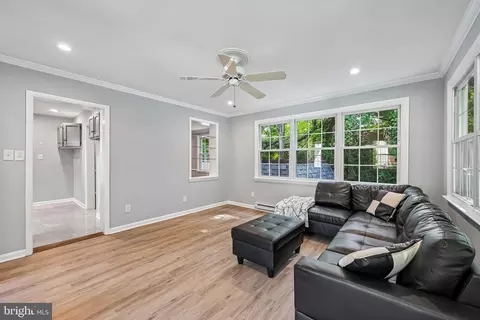 Living - 617 A Walker Ave, Baltimore, MD 21212 photo 1 of 6