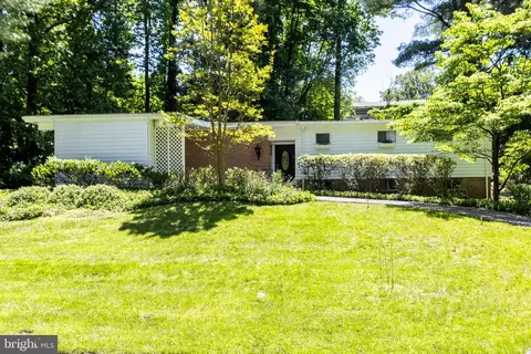 3207 Midfield Rd, Pikesville, MD 21208