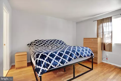 Bedroom - 959 Elm Rd, Halethorpe, MD 21227 photo 2 of 5