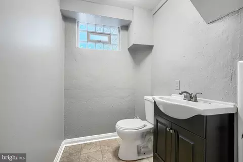 Bath - 6901 Chippewa Dr, Baltimore, MD 21209 photo 3 of 3