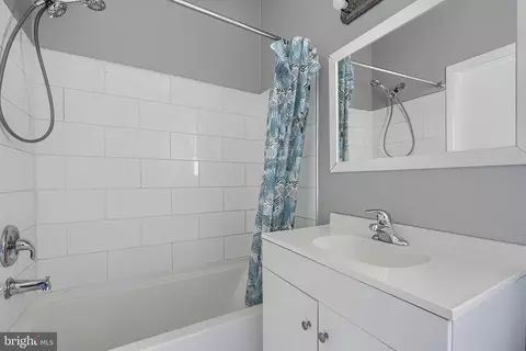 Bath - 6901 Chippewa Dr, Baltimore, MD 21209 photo 1 of 3