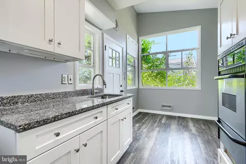 Entry Way - 6901 Chippewa Dr, Baltimore, MD 21209 photo 1 of 5