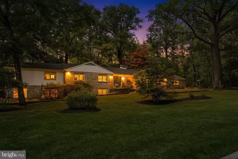 2 Kenmont Ct, Owings Mills, MD 21117
