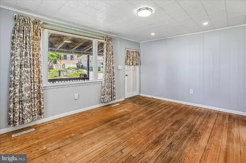 Living - 107 5th Ave, Halethorpe, MD 21227 photo 1 of 5