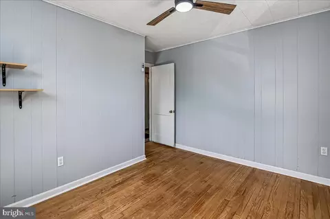 Bedroom - 107 5th Ave, Halethorpe, MD 21227 photo 4 of 4