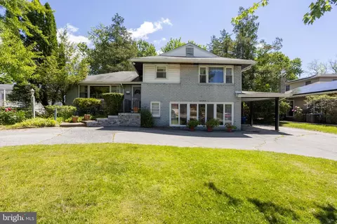 6609 Amleigh Rd, Baltimore, MD 21209