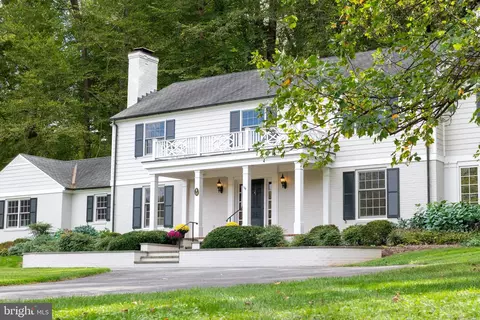 10 Crestline Ct, Owings Mills, MD 21117