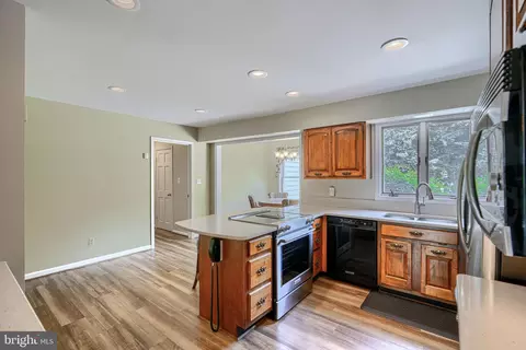 Kitchen - 13325 B Fork Rd, Baldwin, MD 21013 photo 3 of 5