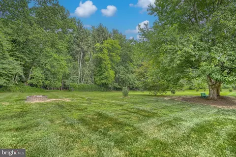 Exterior - 13325 B Fork Rd, Baldwin, MD 21013 photo 7 of 9