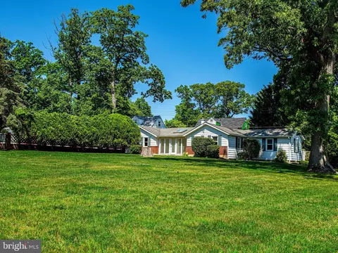 8724 Littlewood Rd, Parkville, MD 21234