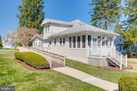 407 W Pennsylvania Ave, Towson, MD 21204