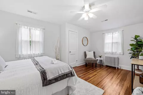 Bedroom - 529 Overbrook Rd, Baltimore, MD 21212 photo 4 of 7