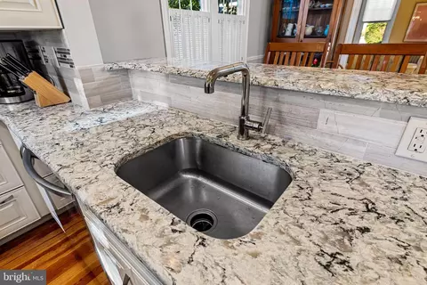 Kitchen - 529 Overbrook Rd, Baltimore, MD 21212 photo 4 of 5
