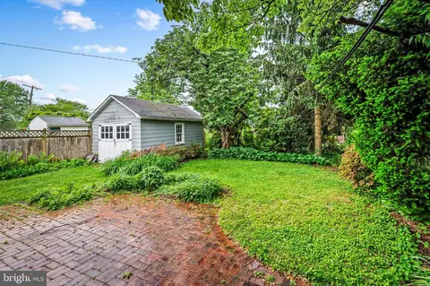 Exterior - 529 Overbrook Rd, Baltimore, MD 21212 photo 6 of 9