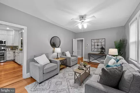 Living - 529 Overbrook Rd, Baltimore, MD 21212 photo 3 of 5
