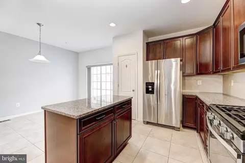 Kitchen - 912 Winter Run Rd, Middle River, MD 21220 photo 5 of 8