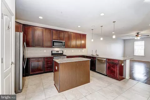 Kitchen - 912 Winter Run Rd, Middle River, MD 21220 photo 4 of 8