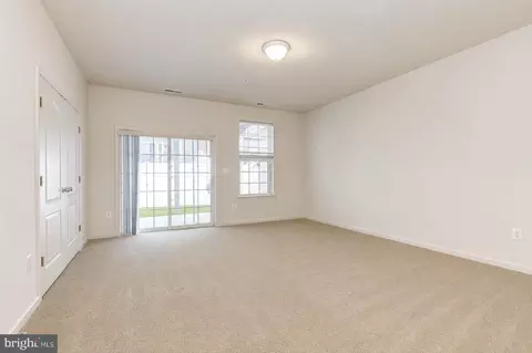 Living - 912 Winter Run Rd, Middle River, MD 21220 photo 1 of 4