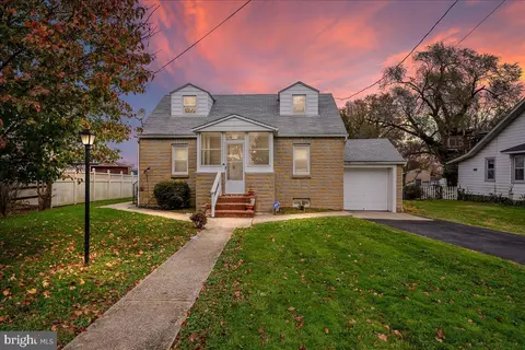 2507 Gehb Ave, Lansdowne, MD 21227