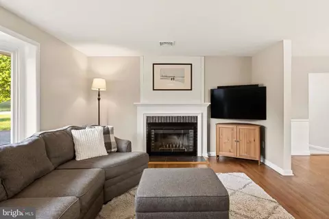 Living - 7 Glenbrook Dr, Phoenix, MD 21131 photo 1 of 1