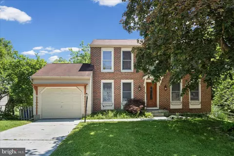 2 Topwood Ct, Parkville, MD 21234
