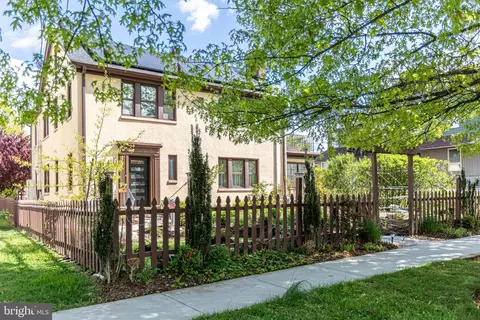 404 Allegheny Ave, Towson, MD 21204
